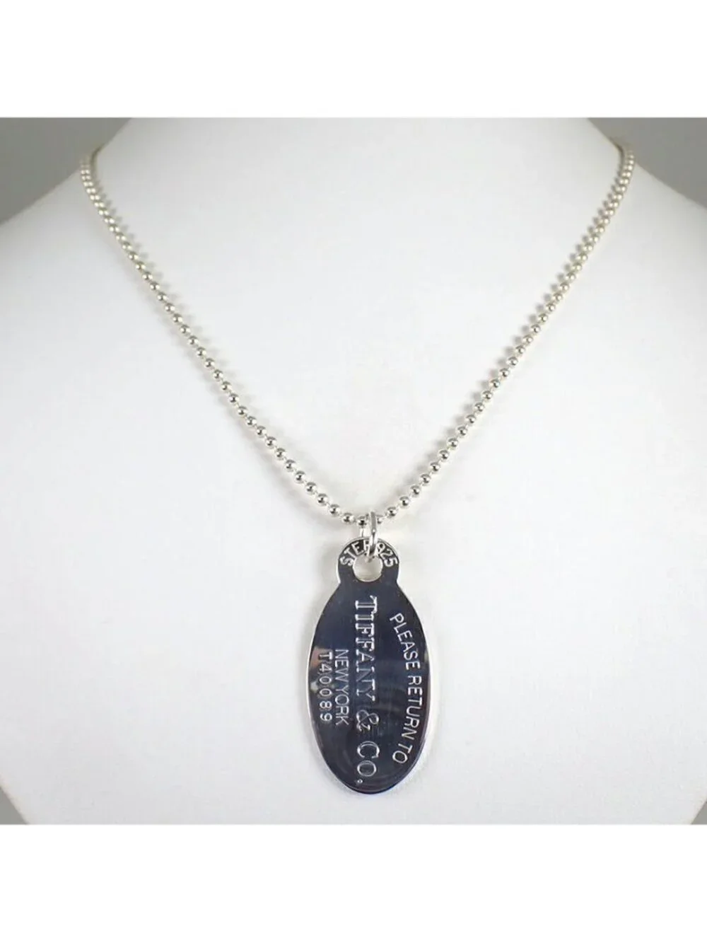 Tiffany & Co 925 Return to Oval Tag Pendant
